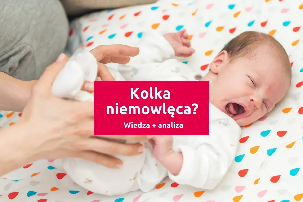 Płacz noworodka, który może wskazywać na kolki niemowlęce. Rodzic próbuje uspokoić dziecko.